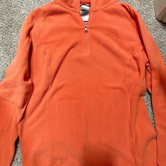 The North Face Bundle of 3 Size Small Half Zip Pullovers - Picture 5 of 6